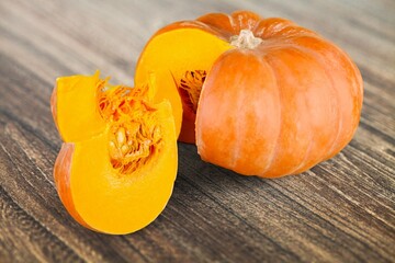 Canvas Print - Fresh ripe tasty pumpkins on the desk