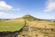 Roseberry Topping Hill, North Yorkshire Moors, Yorkshire, UK