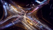 Nachtaufnahme einer belebten Kreuzung in Amberg, Deutschland, von oben
