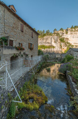 Canvas Print - Ruisseau apprivoisé à Saint-Chély-du-Tarn, Lozère, France