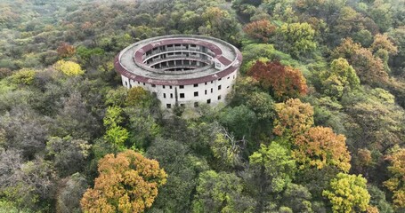 Poster - Chinese circular earth building