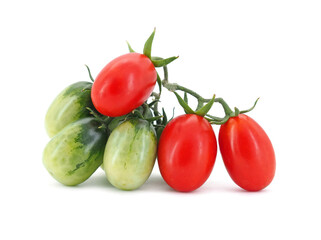 Wall Mural - Cluster tomatoes with ripe and green fruits isolated on white
