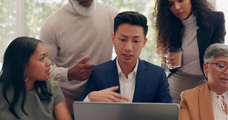 Aufkleber - Business people, laptop or teamwork meeting in office boardroom for digital marketing innovation, advertising planning or branding ideas. Talking creative designers, men or women with kpi technology
