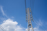 Fototapeta  - 夏の電気使用量の増大に対応する送電線