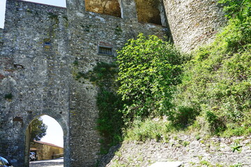 Wall Mural - Entrance gate to the village of Fosdinovo, Tuscany, Italy