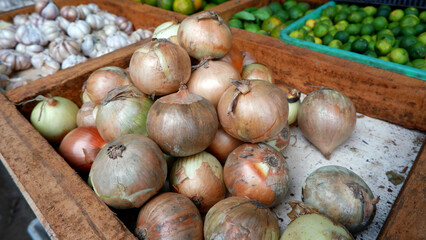 Texture of fresh onions sold in traditional markets, one of the healthiest spices.