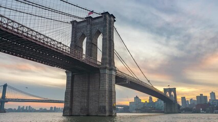 Fototapete - Timelapse of Brooklyn bridge and Brooklin at sunrise, New York City