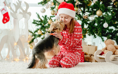 Wall Mural - Child in Christmas time