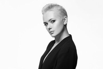 Wall Mural - black and white portrait of short hair beautiful young woman