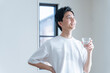 © polkadot - 水分補給をする若い男性（健康・ヘルスケア・運動・水）.