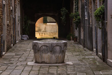 Old Water Well In Venice, Italy
