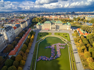 Sticker - Belvedere Palace and Garden with Fountain. Sightseeing Object in Vienna, Austria.