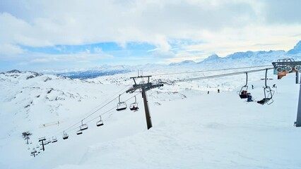 Canvas Print - The chairlift on Dachstein-Krippenstein, Salzkammergut, Austria