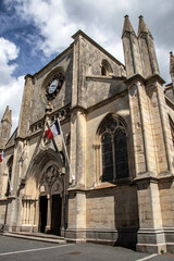 Wall Mural - Saint-Vaast-la-Hougue. Façade de l'église Saint-Vaast Manche. Normandie	