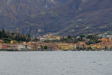 Wall Mural - Il borgo di Malgrate sulle rive del Lario visto da Lecco.