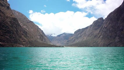 Wall Mural - laguna in Huascaran National Park in Yungay, Peru