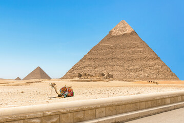 Wall Mural - A view of the Pyramids Of Chephren and Mycerinus, Giza, Egypt.