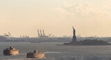 Fototapeta Nowy Jork - Promy na Staten Island na rzece.