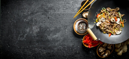 Canvas Print - Delicious Asian soba noodles with spices, mushrooms and ginger.