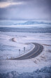 Tipica strada Islandese in inverno
