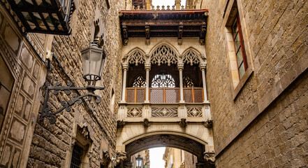 Wall Mural - Bishop's Bridge in Barri Gotic quarter of Barcelona city, Spain.