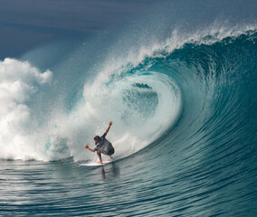 Wall Mural - Teahupoo, end of the road, Tahiti, French Polynesia