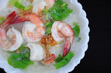 Thai Rice Clear Soup with Shrimp