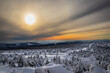 panorama zima w górach zachód słońca