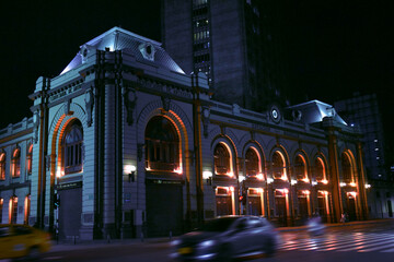 NIGHT TOUR OF THE CITY OF MEDELLIN ANTIOQUIA, ARCHITECTURE OF THE CITY BY NIGHT