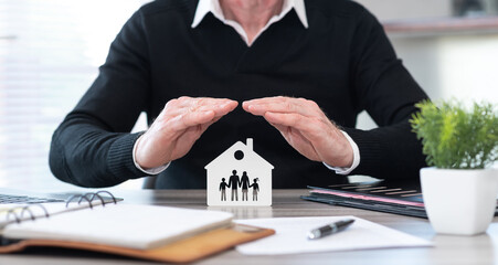 Sticker - Concept of family and home insurance