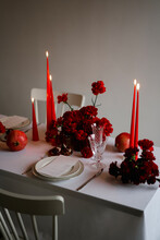 Christmas Table Setting With Red Details
