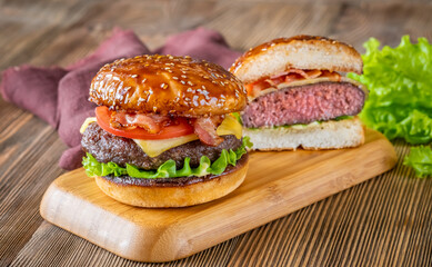 Sticker - Hamburgers on the wooden board