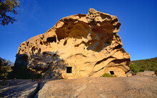 Oriu - Shelter In The Rock