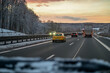Verkehr auf der Autobahn im Winter, Deutschland