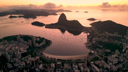 Fototapete - Rio de Janeiro Just Before Sunrise View With the Sugarloaf Mountain and Botafogo Beach