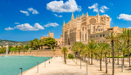 Parc de la Mar with La Seu Cathedral and behind it the Almudaina Palace, Palma de Mallorca