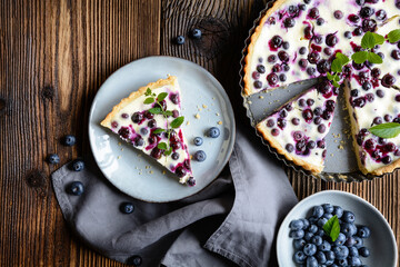 Wall Mural - Mustikkapiirakka – Finnish pie with blueberry and sour cream filling