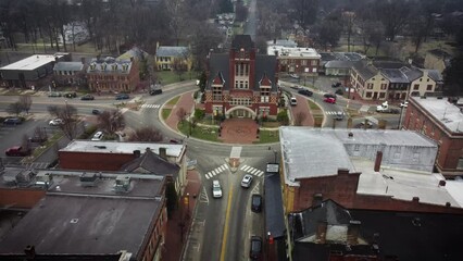 Wall Mural - Aerial perspective of moving away from the busy Main Street roundabout surrounding the historic Bardstown, KY courthouse.