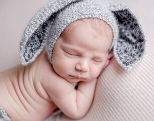 Poster - Cute newborn baby boy portrait