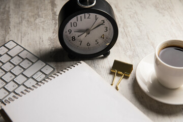 Poster - Notepad, clock and keyboard