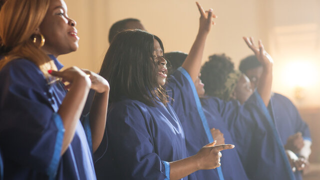 Fototapete - Group Of Christian Gospel Singers Praising Lord Jesus Christ. Church Filled with Spiritual Message Uplifting Hearts. Music Brings Peace, Hope, Love. Song Spreads Blessing, Harmony in Joy and Faith.