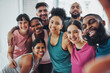 © Coetzee/peopleimages.com - Fitness, gym and selfie of group of friends excited for workout, exercise goals and training together. Sports club, diversity and portrait of happy people smile for motivation, yoga and pilates class