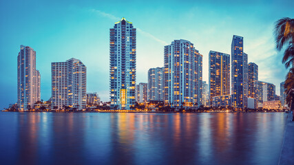 Wall Mural - the skyline of miami after sunset