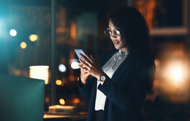 Aufkleber - Black woman, business phone and night bokeh lights for communication, network connection and chat. Entrepreneur person in dark office for social media, networking or mobile app