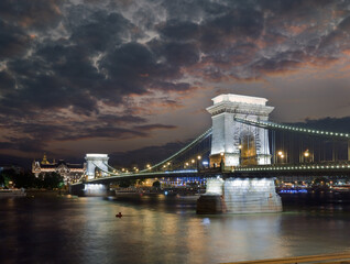 Wall Mural - Budapest Chain Bridge night view