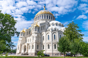 Wall Mural - Naval Orthodox Cathedral of St. Nicholas in Kronstadt, Kotlin Island, Saint Petersburg, Russia