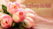 kartka lub baner, aby życzyć szczęśliwego dnia matki w kolorze różowym na beżowym tle z efektem bokeh i obok bukietu różowych i białych tulipanów