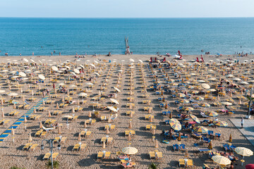 Wall Mural - spiaggia mare ombrelloni 