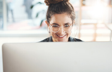 Canvas Print - Computer, working happy woman in office with online project management, networking and internet business worker. Digital employee, worker or person on desktop pc typing or writing on company website