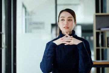 portrait of asian business woman.